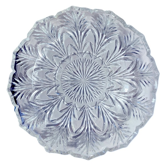 Fifth Avenue Other - FIFTH Ave Crystal Glass Bowl 8 inches